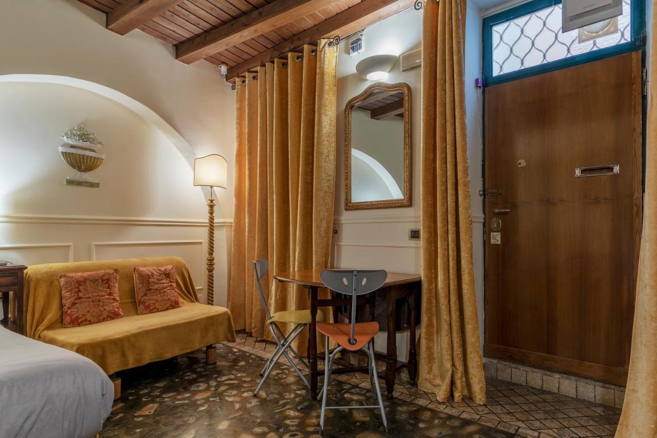 Piazza Navona Cozy And Central Studio Рим Екстериор снимка