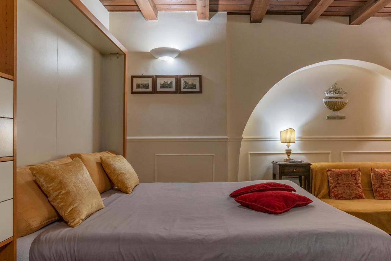 Piazza Navona Cozy And Central Studio Рим Екстериор снимка