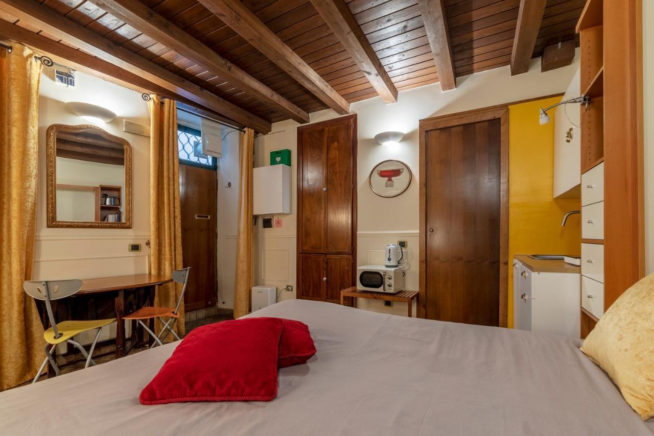 Piazza Navona Cozy And Central Studio Рим Екстериор снимка