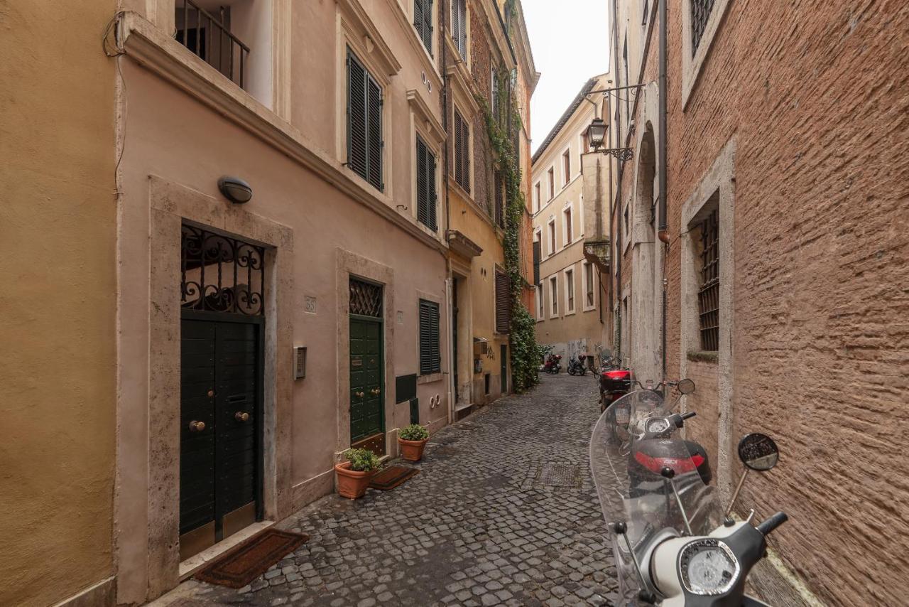 Piazza Navona Cozy And Central Studio Рим Екстериор снимка