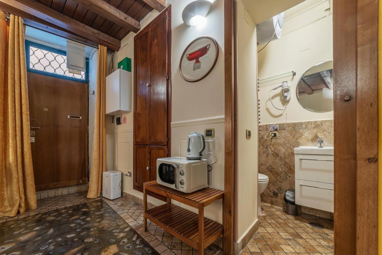 Piazza Navona Cozy And Central Studio Рим Екстериор снимка